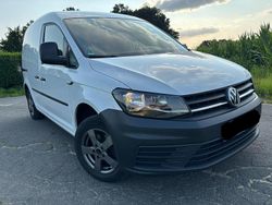 Weiß Gebraucht 2015 VW Caddy Van / Kleinbus | 8.499 € (Guter Preis)