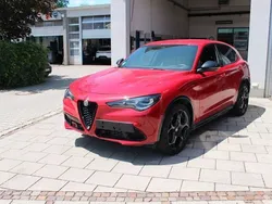 Rot Gebraucht 2023 Alfa Romeo Stelvio Competizione SUV | 43.900 € (Fairer Preis)
