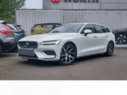 Weiss Gebraucht 2022 Volvo V60 Plus Kombi | 36.889 € (Fairer Preis)