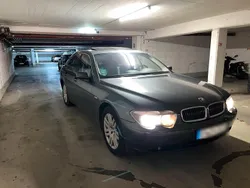 Grau Gebraucht 2002 BMW 735L Limousine | 3.500 €