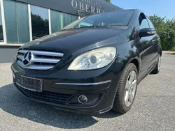Schwarz Gebraucht 2007 Mercedes B200 Van / Kleinbus | 999 €