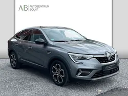 Grau Gebraucht 2023 Renault Arkana Techno SUV | 20.900 €