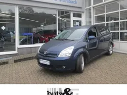Blau metallic Gebraucht 2006 Toyota Corolla Verso Executive Van / Kleinbus | 6.990 €
