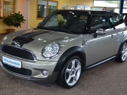 Grau Gebraucht 2009 Mini Cooper S Clubman Kombi | 10.480 € (Fairer Preis)