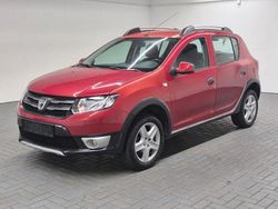 Feuerrot Gebraucht 2015 Dacia Sandero Stepway Limousine | 8.480 € (Etwas zu teuer)