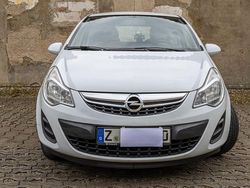 Weiß Gebraucht 2012 Opel Corsa Selection Kleinwagen | 3.900 € (Guter Preis)