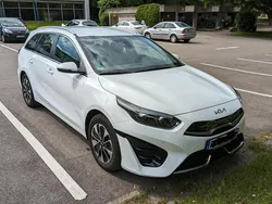 Weiß Gebraucht 2022 Kia Ceed Sportswagon Spirit Kombi | 24.999 € (Fairer Preis)