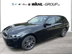 Schwarz Neu 2025 BMW 330e M Sport Kombi | 60.190 € (Superpreis)