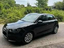 Schwarz Gebraucht 2014 Audi A1 Sportback Attraction Kleinwagen | 9.800 € (Fairer Preis)