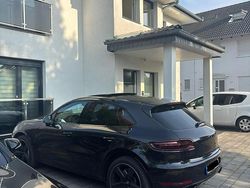 Schwarz Gebraucht 2016 Porsche Macan SUV | 34.900 € (Fairer Preis)