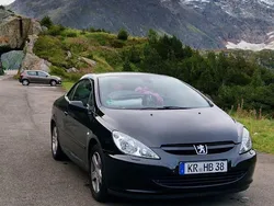 Schwarz Gebraucht 2004 Peugeot 307 CC Cabrio | 2.640 € (Fairer Preis)