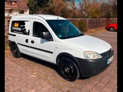 Weiß Gebraucht 2007 Opel Combo Basis Van / Kleinbus | 2.400 € (Etwas zu teuer)