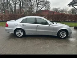 Silber Gebraucht 2008 Mercedes E220 Elegance Limousine | 9.200 € (Teuer)