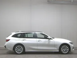 Weiss Gebraucht 2020 BMW 320 Sport Line Kombi | 19.980 € (Superpreis)