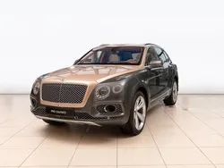 Grau Gebraucht 2018 Bentley Bentayga SUV | 84.600 € (Fairer Preis)