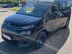 Schwarz Gebraucht 2023 Citroën e-Berlingo Shine Van / Kleinbus | 33.745 € (Teuer)