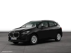 Schwarz Gebraucht 2023 BMW 218 Active Tourer Luxury Line Van / Kleinbus | 29.374 € (Fairer Preis)