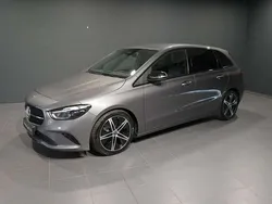 Grau Gebraucht 2025 Mercedes B220 Night Van / Kleinbus | 37.650 € (Guter Preis)