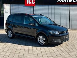 Schwarz Gebraucht 2014 VW Touran Van / Kleinbus | 8.500 € (Guter Preis)