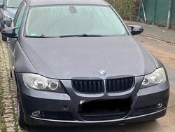 Grau Gebraucht 2007 BMW 318 Limousine | 4.300 € (Fairer Preis)
