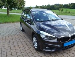 Braun Gebraucht 2016 BMW 216 Gran Tourer Advantage Van / Kleinbus | 6.300 € (Guter Preis)