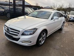 Weiß Gebraucht 2012 Mercedes CLS350 Shooting Brake Kombi | 9.400 € (Fairer Preis)