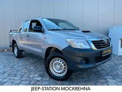 Silber Gebraucht 2015 Toyota HiLux Abholung | 24.490 €