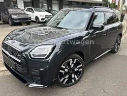 Grau Gebraucht 2024 Mini Cooper D Countryman SUV | 44.900 € (Teuer)