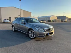 Grau Gebraucht 2011 Mercedes E220 Avantgarde Limousine | 10.700 € (Superpreis)