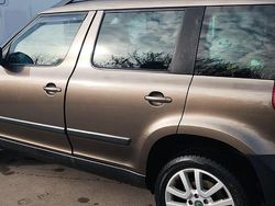 Braun Gebraucht 2012 Skoda Yeti Ambition SUV | 8.200 € (Teuer)