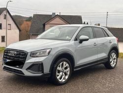 Grau Gebraucht 2024 Audi Q2 Advanced SUV | 29.200 € (Fairer Preis)