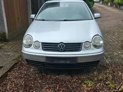 Grau Gebraucht 2002 VW Polo Kleinwagen | 600 € (Superpreis)