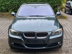 Grau Gebraucht 2009 BMW 330 Sport Line Limousine | 10.500 € (Guter Preis)