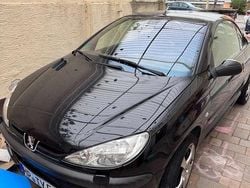 Schwarz Gebraucht 2002 Peugeot 206 CC Platinum Cabrio | 1.200 € (Superpreis)