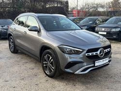 Mountaingrau Gebraucht 2023 Mercedes GLA180 SUV | 29.799 € (Fairer Preis)