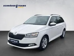 Weiß Gebraucht 2023 Skoda Fabia Ambition Kombi | 17.990 € (Fairer Preis)