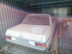 Weiß Gebraucht 1972 Mercedes W114 Limousine | 3.800 €