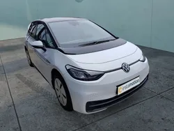 Weiß Gebraucht 2023 VW ID.3 Kleinwagen | 31.090 € (Teuer)
