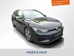 Grenadillschwarz metallic Gebraucht 2024 VW Passat R-line Kombi | 36.650 € (Guter Preis)