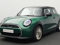 Grün Gebraucht 2024 Mini Cooper Favoured Kleinwagen | 25.065 € (Fairer Preis)