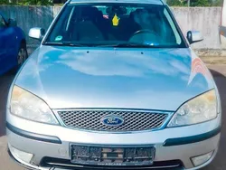 Silber Gebraucht 2003 Ford Mondeo Ghia Limousine | 690 € (Superpreis)