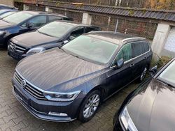 Grau Gebraucht 2017 VW Passat Highline Kombi | 18.199 € (Fairer Preis)