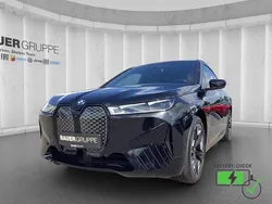 Schwarz Gebraucht 2022 BMW iX Sport Line SUV | 62.890 € (Etwas zu teuer)