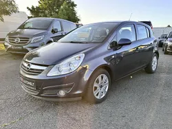 Grau Gebraucht 2009 Opel Corsa Limousine | 2.790 € (Fairer Preis)