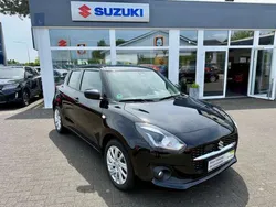 Super black pearl metallic Gebraucht 2020 Suzuki Swift Comfort Limousine | 12.500 € (Fairer Preis)