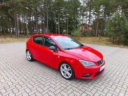 Rot Gebraucht 2014 Seat Ibiza I-Tech Kleinwagen | 4.999 €