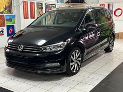Schwarz Gebraucht 2019 VW Touran Highline Van / Kleinbus | 15.999 € (Superpreis)