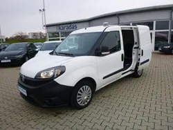 Weiss Gebraucht 2018 Fiat Doblò Van / Kleinbus | 9.900 € (Etwas zu teuer)