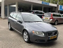 Grau Gebraucht 2010 Volvo V70 Momentum Kombi | 4.900 € (Fairer Preis)