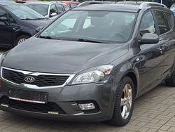 Silber Gebraucht 2010 Kia Ceed Sportswagon Vision Kombi | 5.990 € (Teuer)